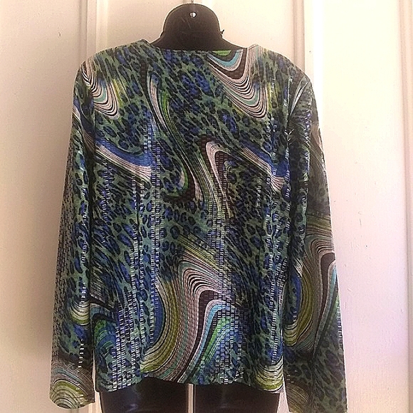 💙 Investment Jacket - Picture 2 of 2